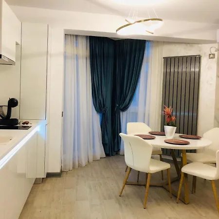Alexander Spa-beach Resort-mamaia Nord 호텔