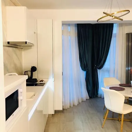 호텔 Alexander Spa-beach Resort-mamaia Nord *
